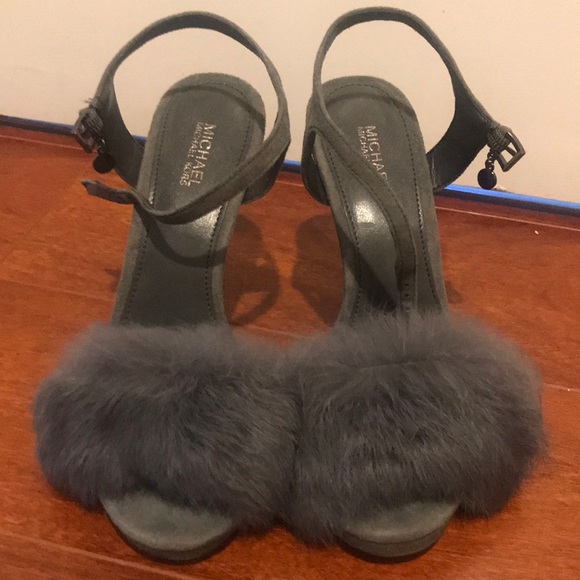 Michael Kors Faye Fur Sandals - Picture 1 of 4